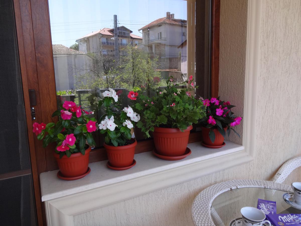 Apartments Dona Chernomorets Exterior photo